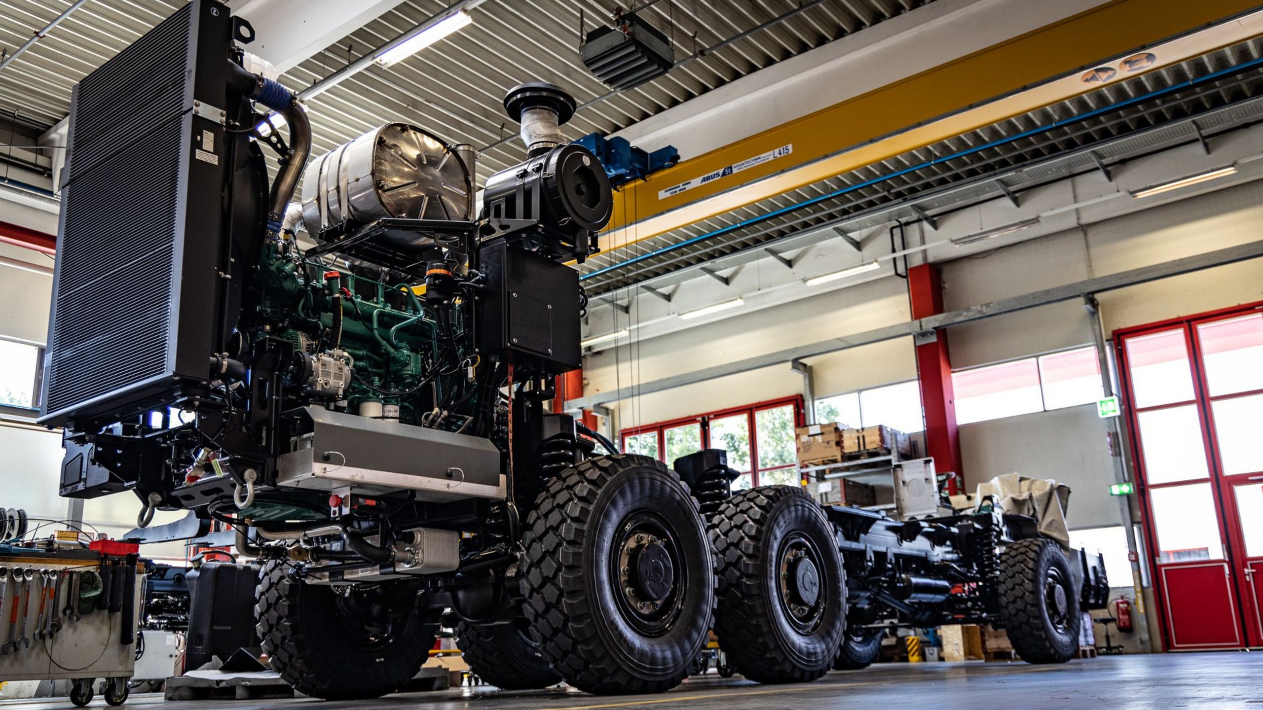 30 Years PANTHER - Technology teaches humility The chassis in production