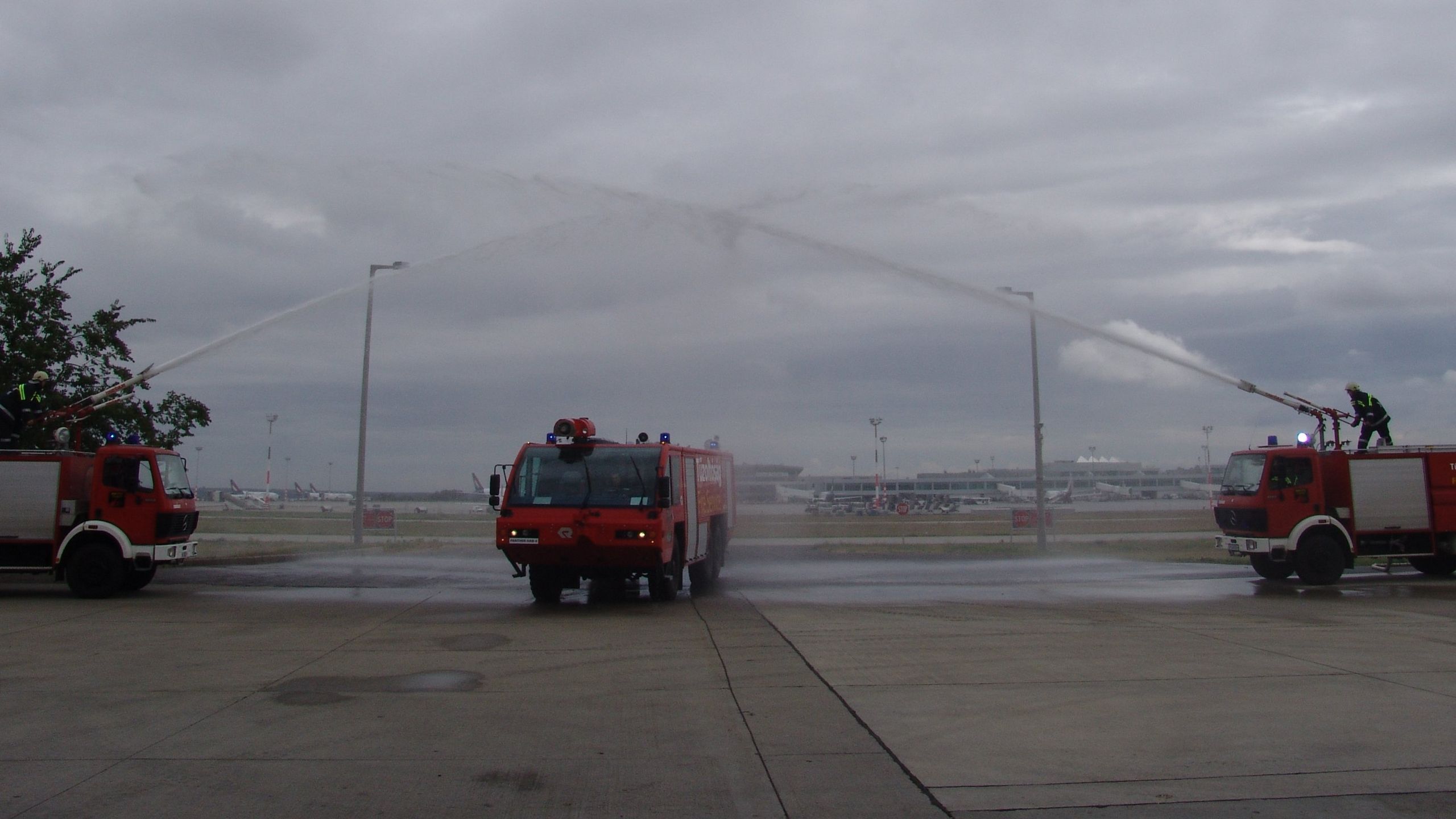 30 Years PANTHER - Willkommen „Water Salute“ in Budapest, Ungarn