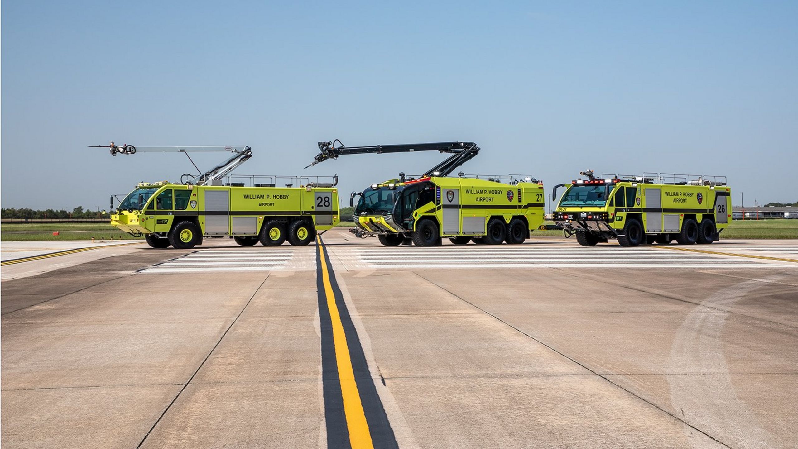 30 Years PANTHER - Houston ARFF: Always on the move Several generations of ARFF vehicles