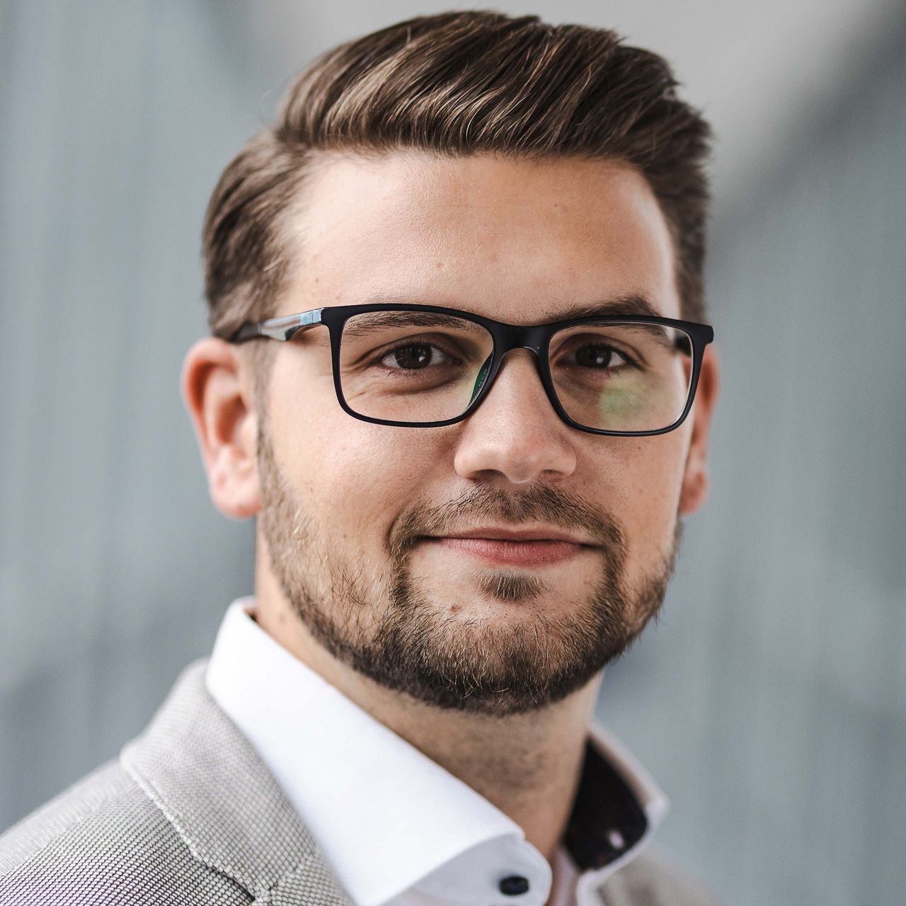 Philipp Platzl, Produktmanager Flughafenlöschfahrzeuge Philipp Platzl, Produktmanager Flughafenlöschfahrzeuge